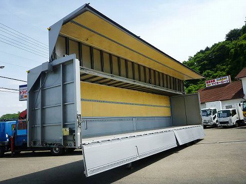26087